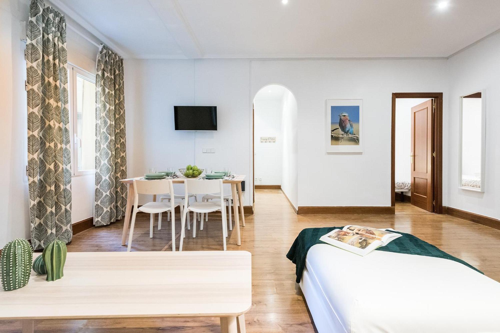 Lujosos Apartamentos En El Centro De Madrid Bagian luar foto