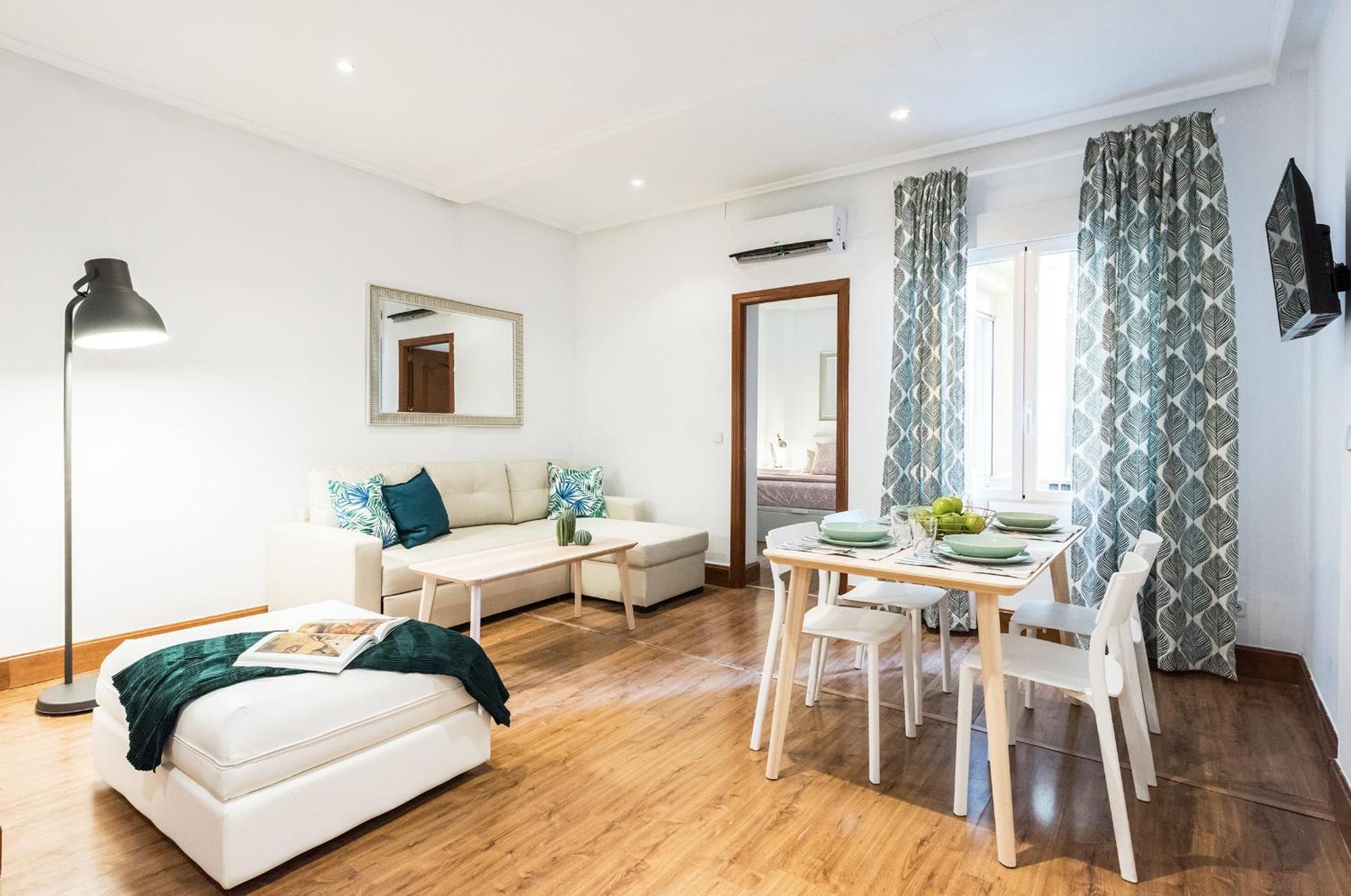 Lujosos Apartamentos En El Centro De Madrid Bagian luar foto